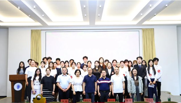 1782982925647413.png 指导教师及学生代表共200余人参加本